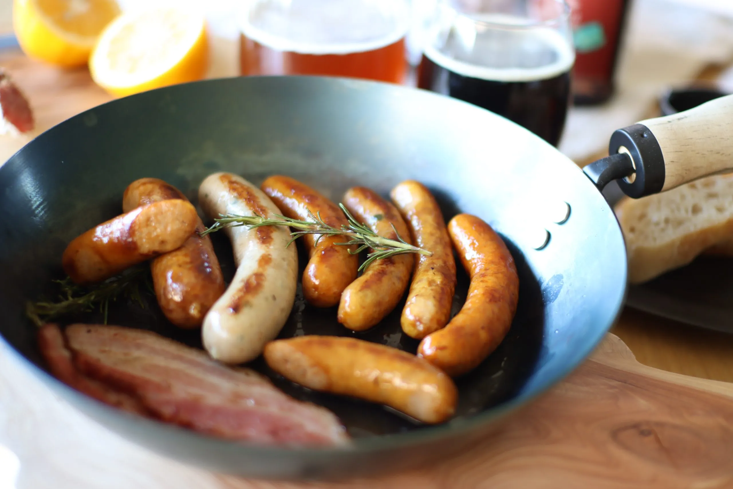 焼いたソーセージの写真