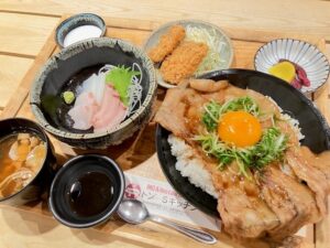 京丹波高原豚こぼれ炙り豚丼御膳